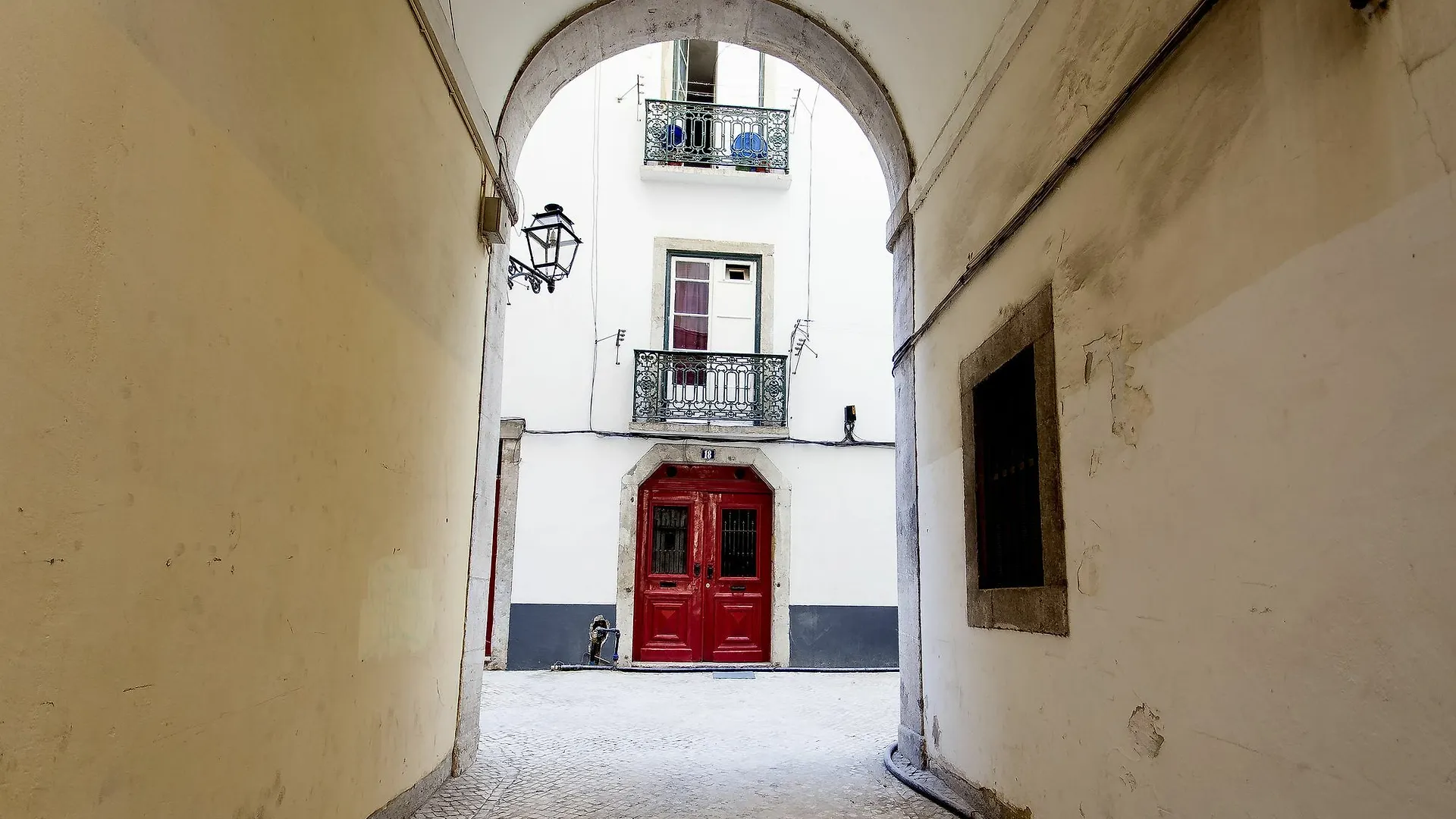 Galegas Self-Catering Studios Lisbon Portugal
